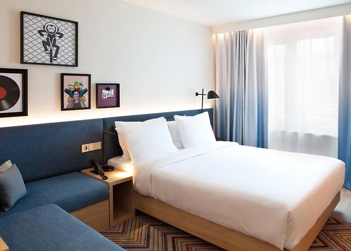 Hampton By Hilton 3* Regensburg