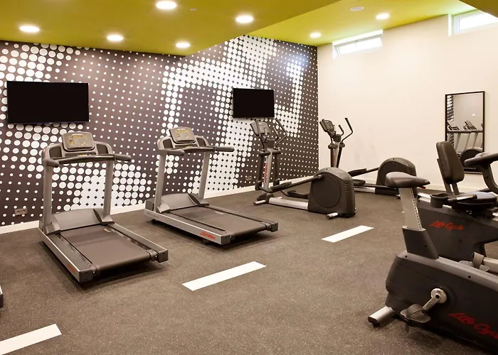 Hampton By Hilton 3*