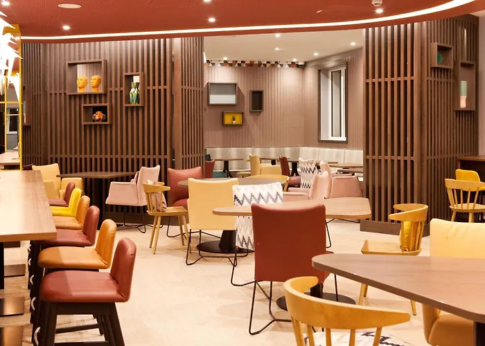 Hampton By Hilton 3*