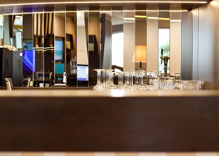 Hotel Hampton By Hilton 3*