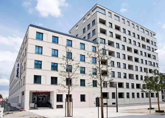 Hampton By Hilton Hotel 3*