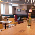Otel Hampton By Hilton