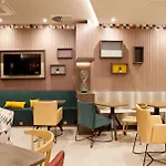 Otel Hampton By Hilton 3*