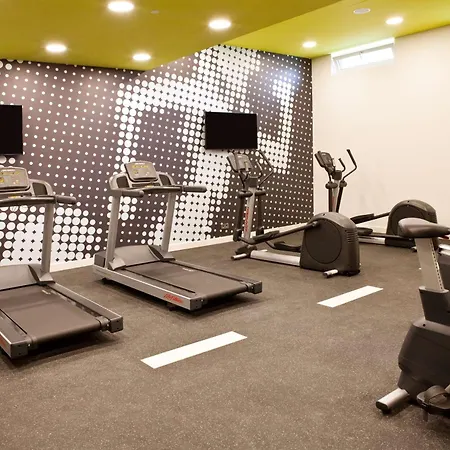 Hampton By Hilton 3*