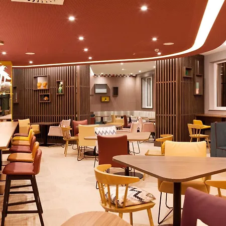 Hampton By Hilton 酒店 3*