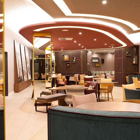 Hotel Hampton By Hilton Regensburg