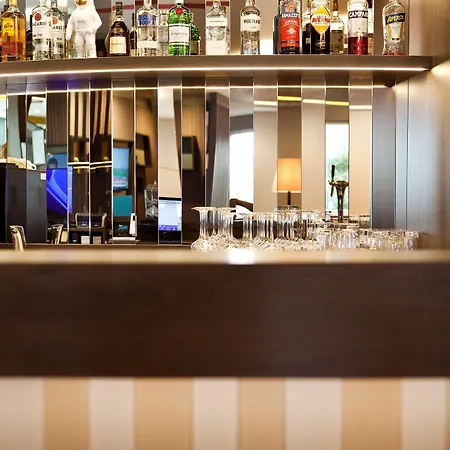 酒店 Hampton By Hilton 3*