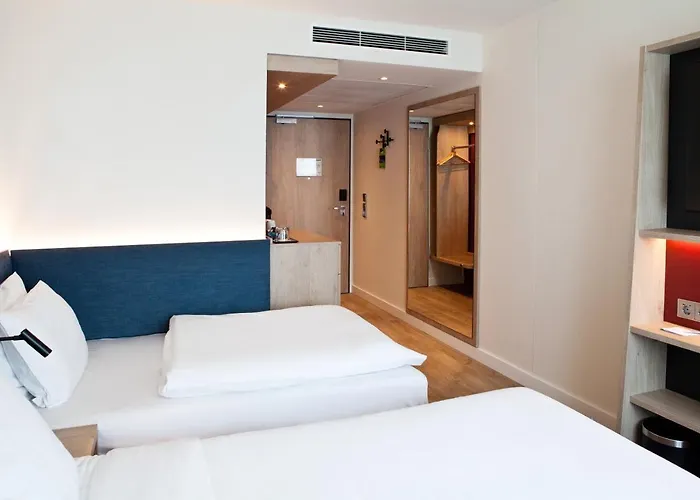 Hampton By Hilton Ratisbona